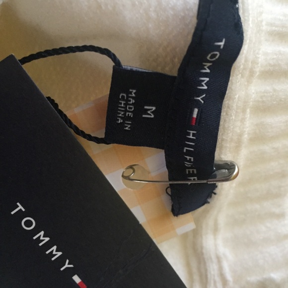 Tommy Hilfiger Womens Sweater - Picture 4 of 4